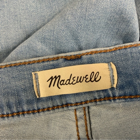 Madewell 10” High-Rise Skinny Crop Raw Hem. Style# NI913. Size 31. Light Wash. - Picture 9 of 11